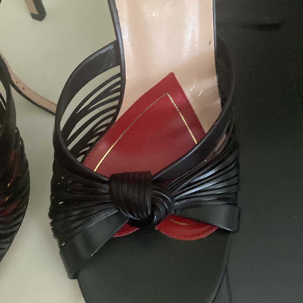 Gucci Leather Upper - image 4